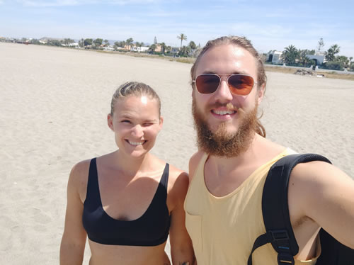 Ernst-Jan and his girlfriend on a beach in Spain while his copy is doing all the hard work and getting sales.